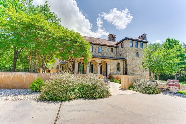 Foto del edificio - 4120 Cochran Chapel Rd