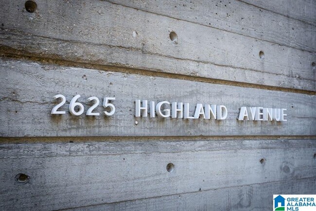 Foto del edificio - 2625 Highland Ave