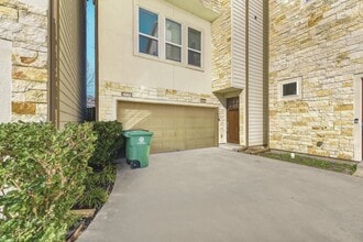 Building Photo - 1103 E 27th St