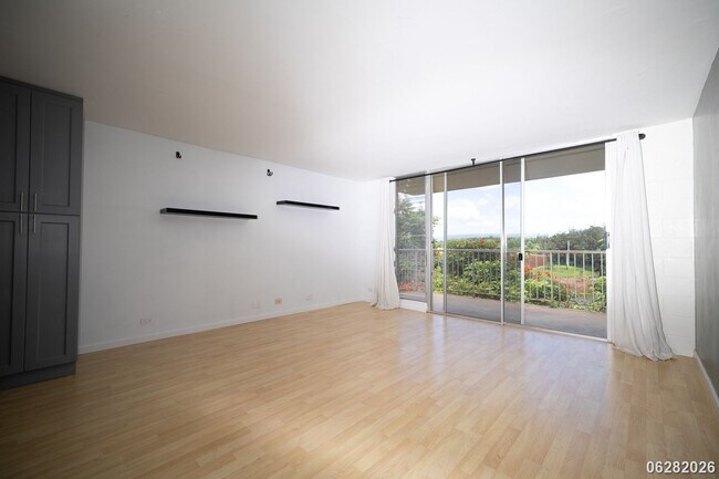 Foto del edificio - $2,250 / 1br - 1 BED 1 BATH CONDO IN KEMO'O BY THE LAKE