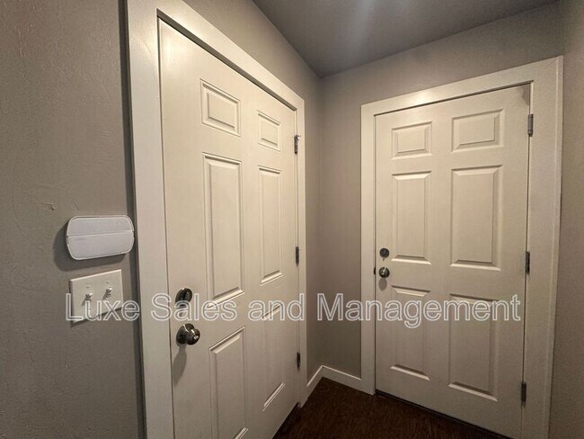 Foto del edificio - 749 SW 13th St