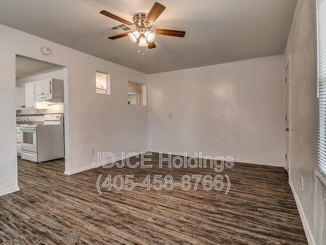Building Photo - 507 East Grumman Drive
