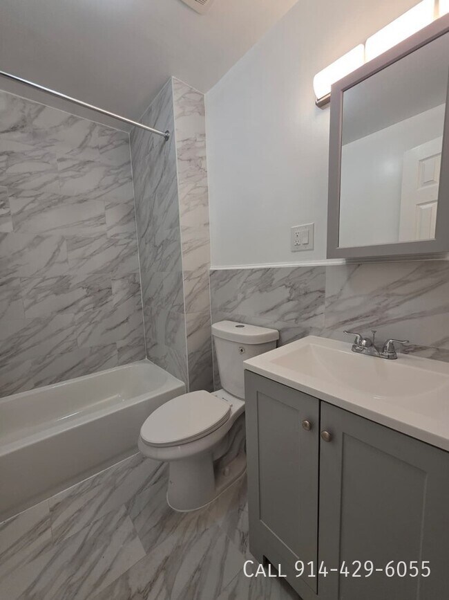 Building Photo - 34 Garfield St