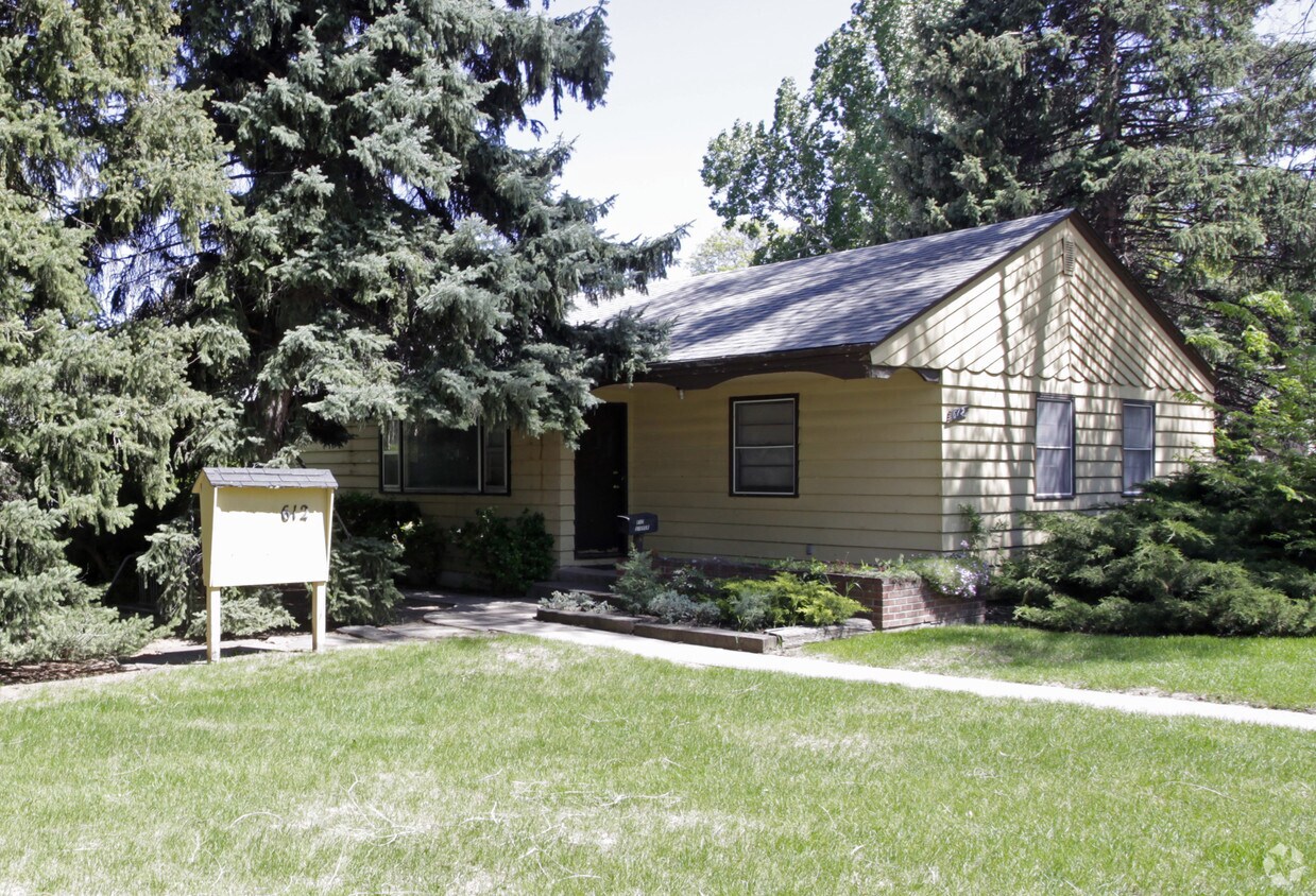 Primary Photo - 610-612 Stover St