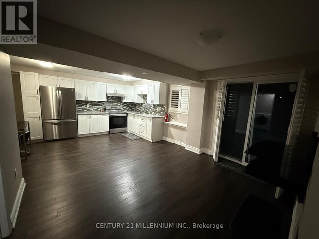 Building Photo - 26 Abbotsbury Dr