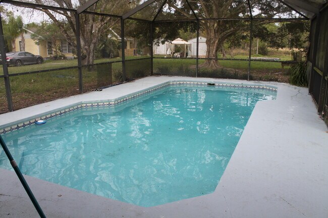 Foto del edificio - 7003 SW 39th St