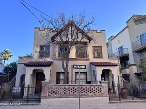 Building Photo - 21 E Corral St