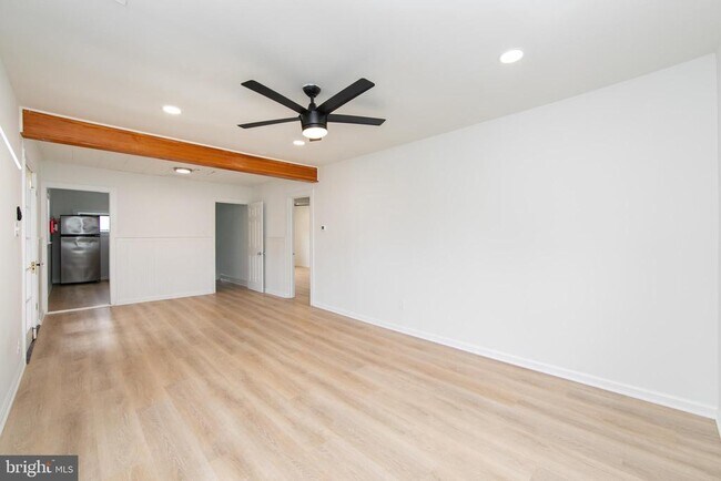 Building Photo - 312 4th Ave
