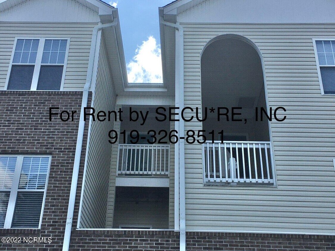 4521 Sagedale Dr Unit 302, Wilmington, NC 28405 Condo for Rent in