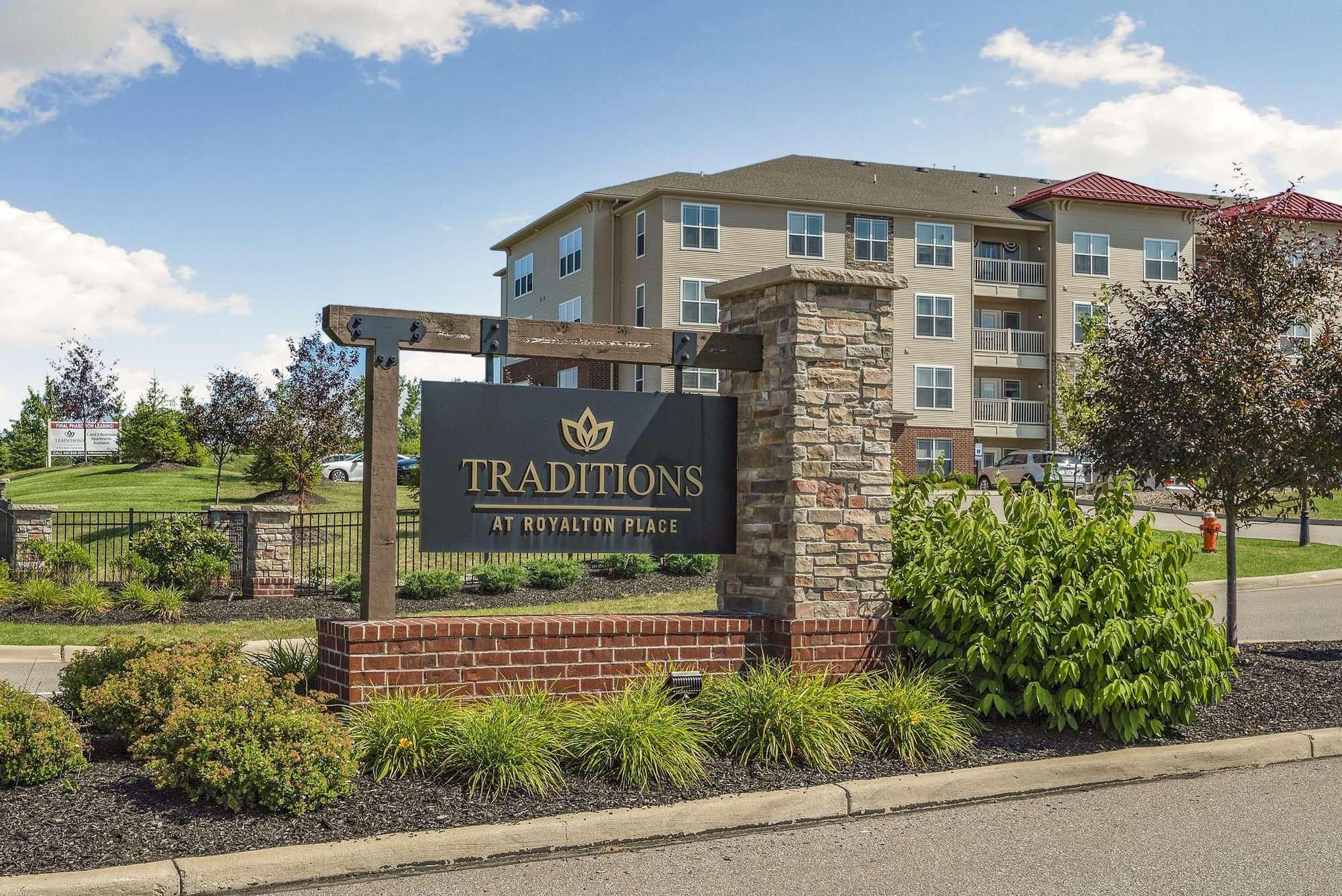 Traditions at Royalton Place - Seniors 55+ – photo 1