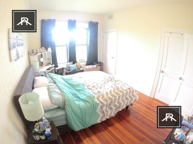 Foto del edificio - 2 bedroom in Brookline MA 02446