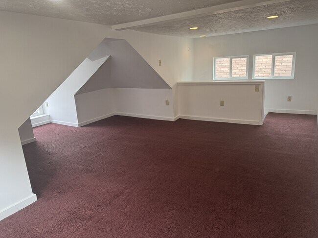 Foto del edificio - 1118 Sylvan Ave
