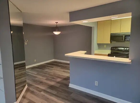Building Photo - 13706 Modrad Way