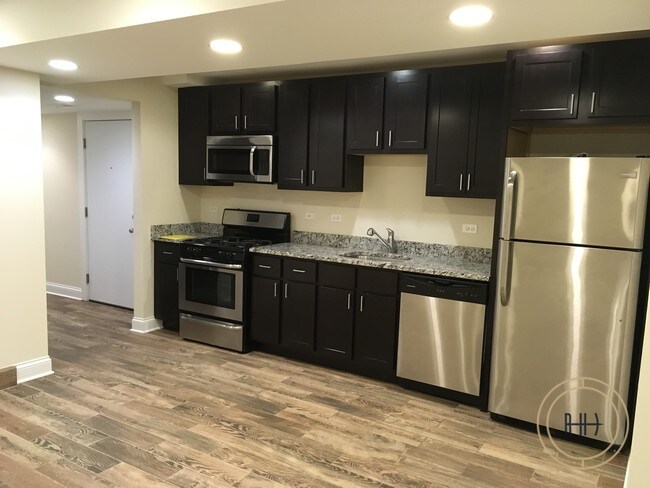 Foto del edificio - 4927 N Winthrop Ave