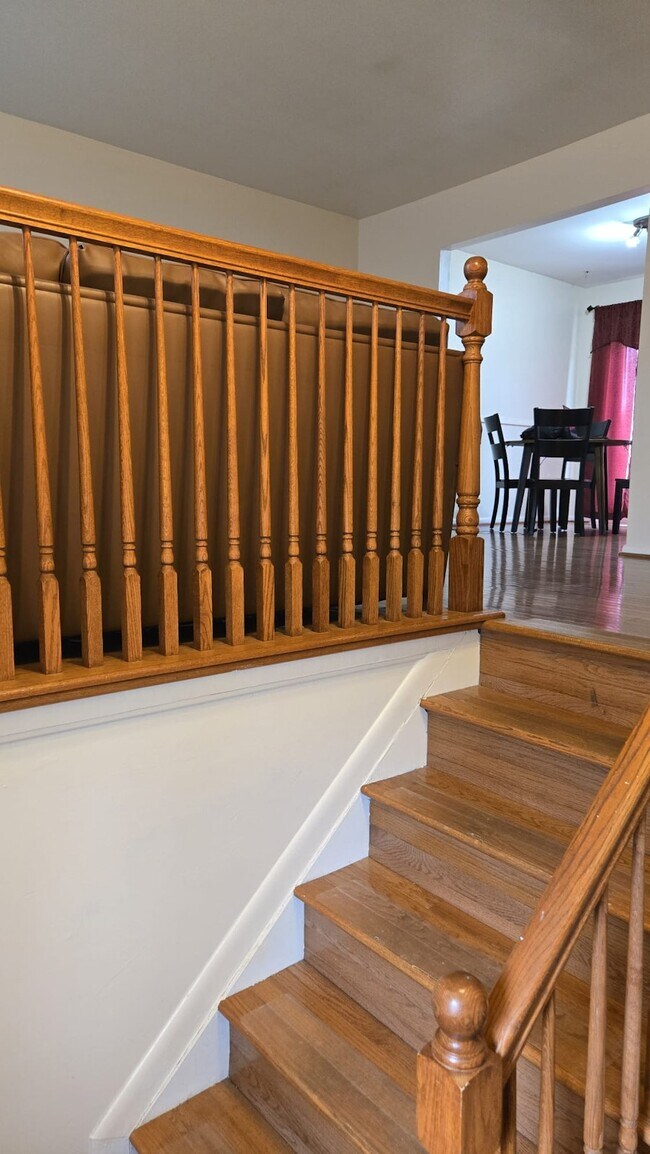 Foto del edificio - 5941 Plumwood Ln