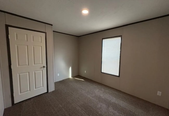 Foto del edificio - 28 W Legrand Ave