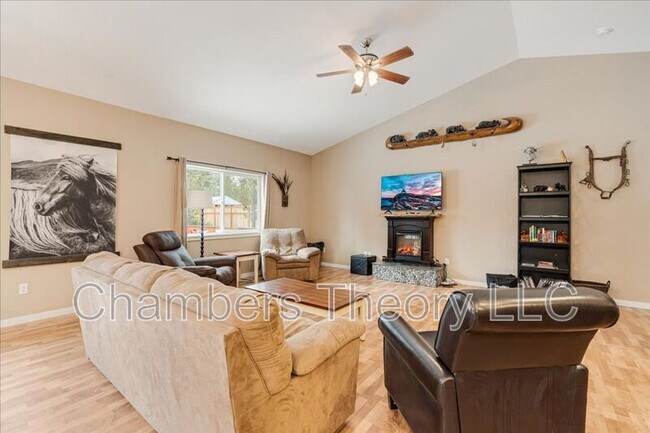 Foto del edificio - 17329 Harlequin Dr