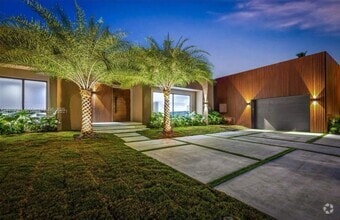 Building Photo - 223 S Shore Dr