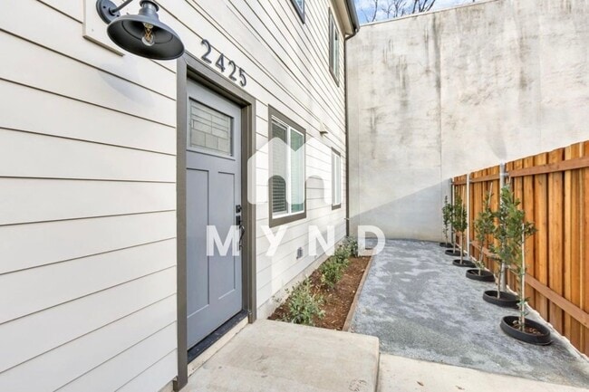 Building Photo - 2425 Liestal Alley