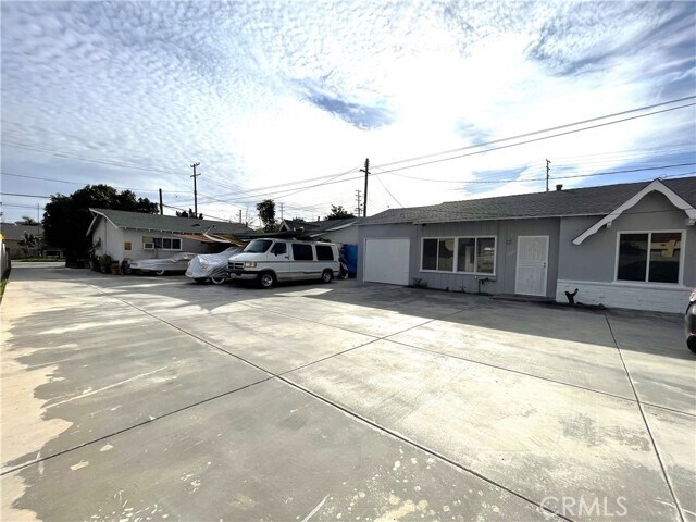 Building Photo - 7823 Emerson Pl