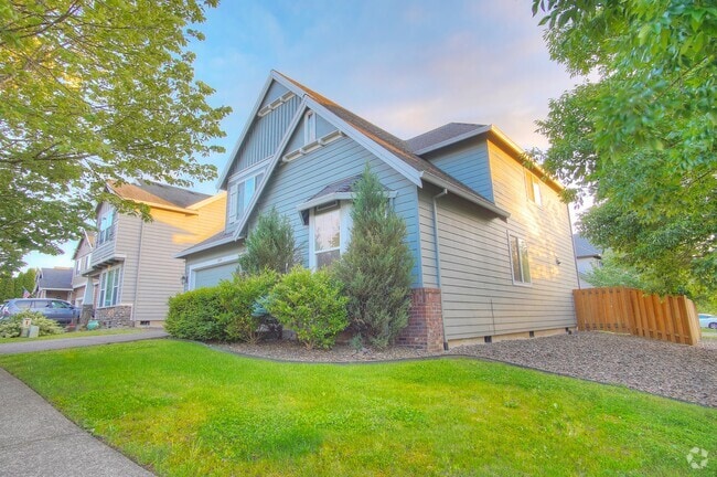 Building Photo - 2727 N Crater Ln