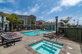 Building Photo - 520 Shorebird Way