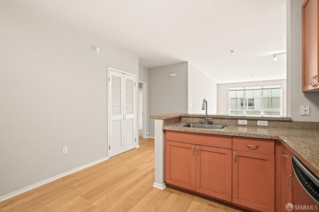 Foto del edificio - 821 Folsom St