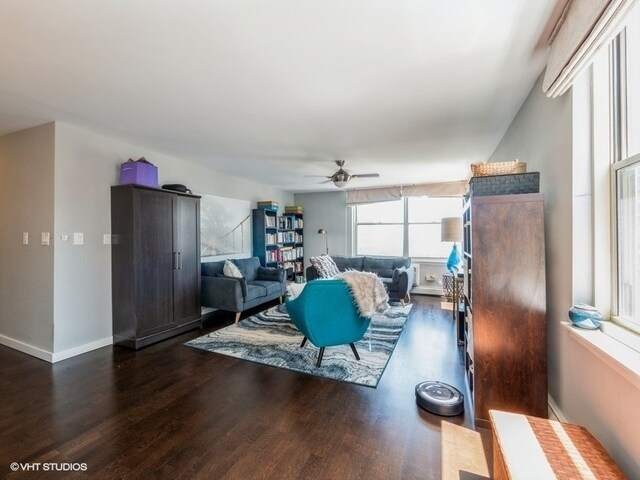 Foto del edificio - 3033 N Sheridan Rd