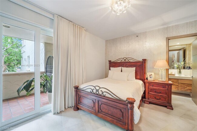 Foto del edificio - 2026 Fisher Island Dr