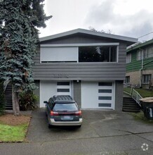 Building Photo - 7138 47th Ave SW