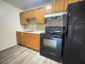 Building Photo - 175 Loudon Rd