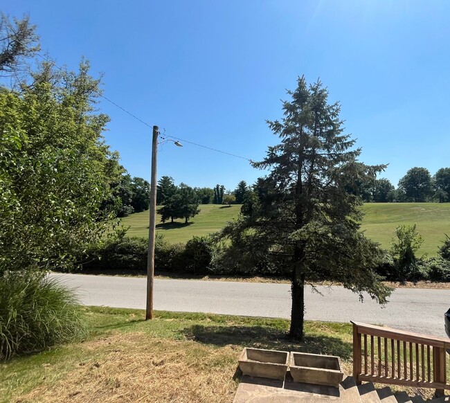 Photo - Three bedroom on golf course House