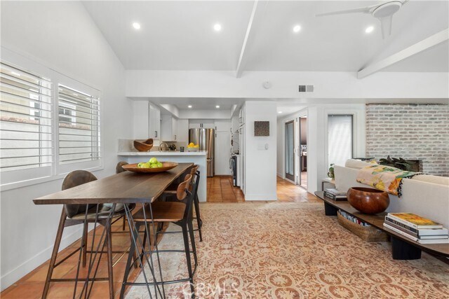 Foto del edificio - 304 Larkspur Ave