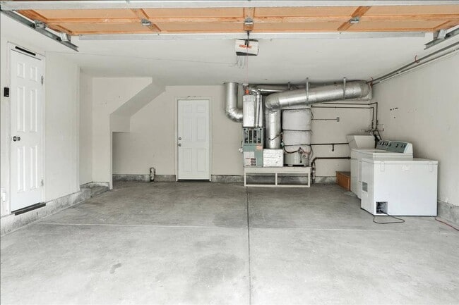 Foto del edificio - $3,850 / 3br - Fabulous 3 bed, 2 bath in S...