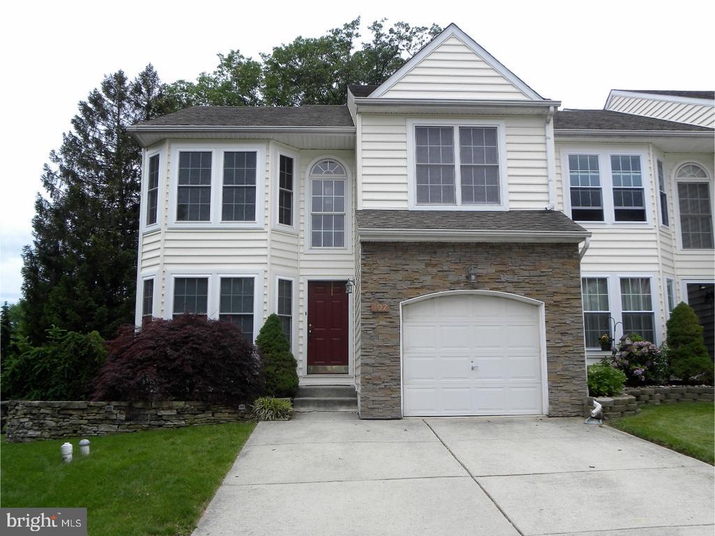 Foto principal - 102 Marielle Ln