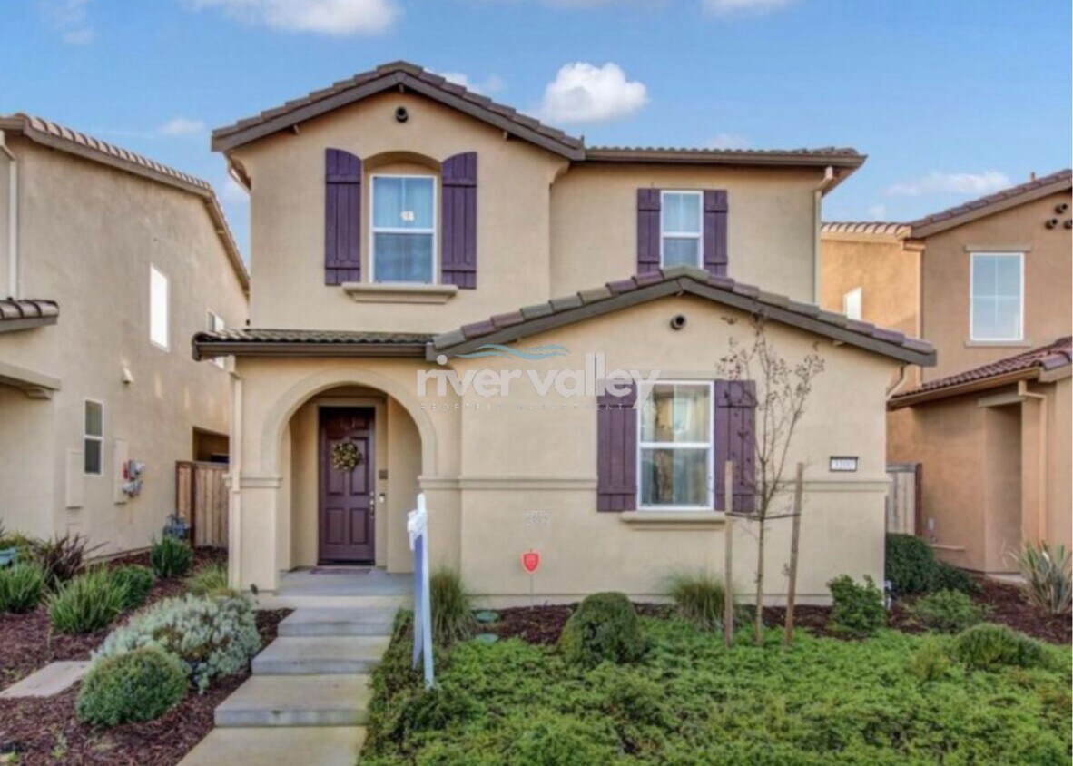 Primary Photo - Stunning Natomas 5/3! PLEASE READ ENTIRE A...