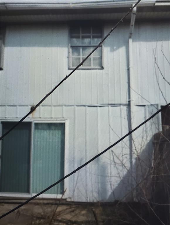 Building Photo - 4144 N Brentwood Dr