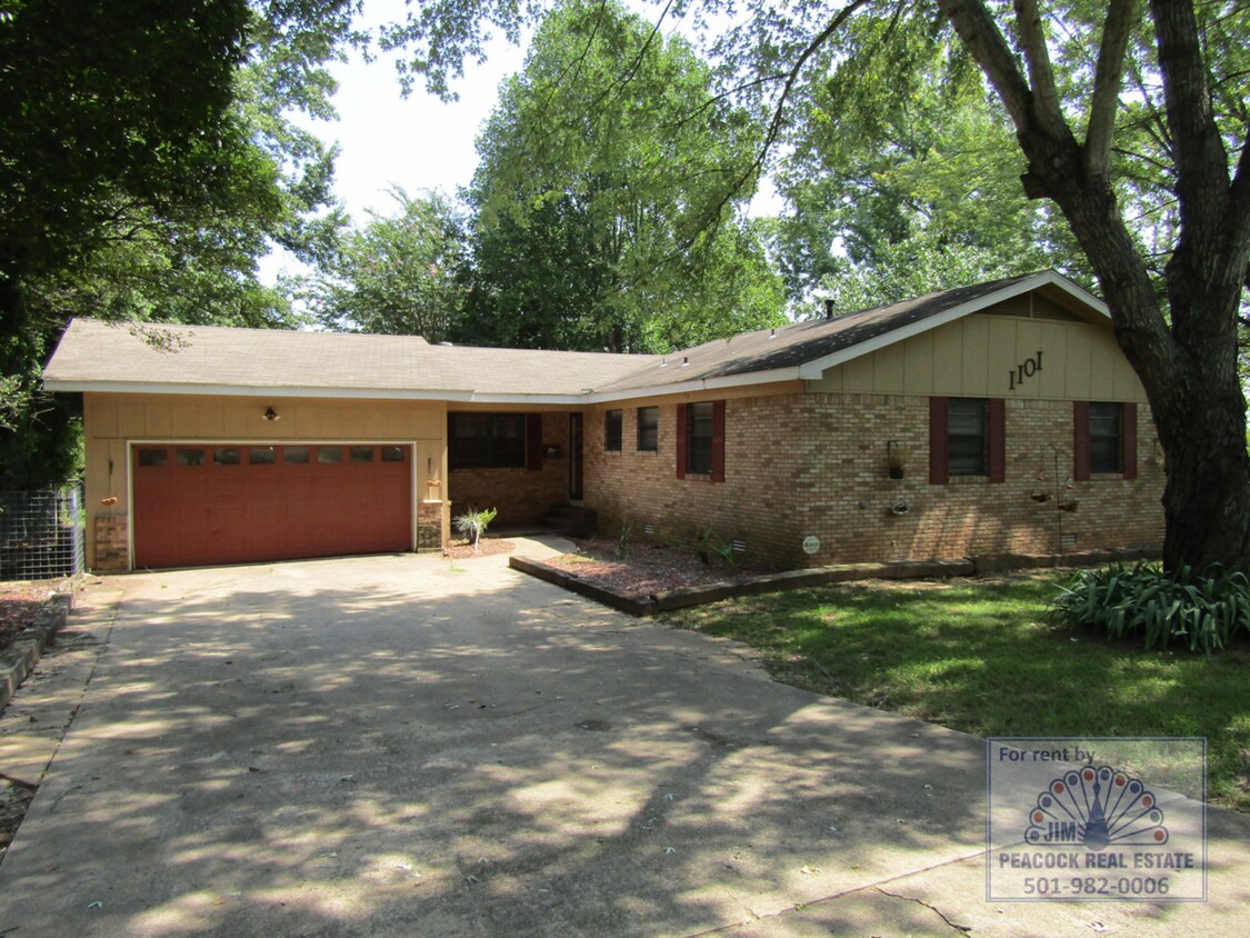 Foto principal - 1101 N Gray St