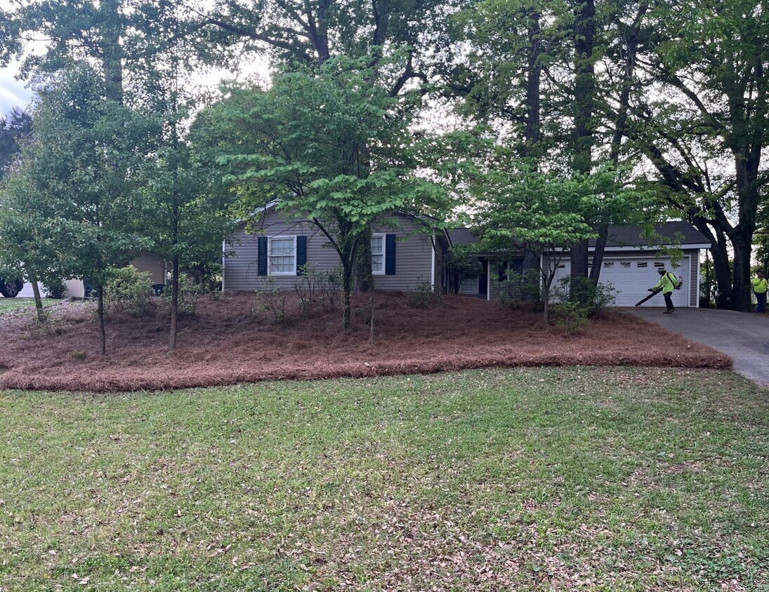 Primary Photo - 116 Scatterfoot Dr