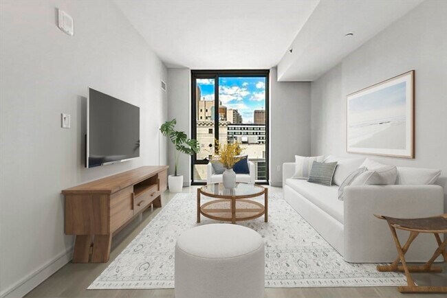 Building Photo - 55 Lagrange St