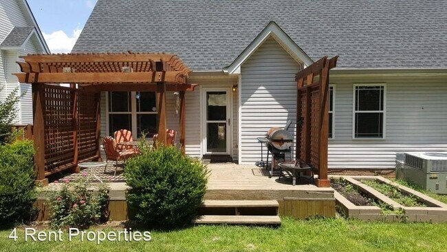 Building Photo - 3 br, 2.5 bath House - 1450 Bruceton Dr.