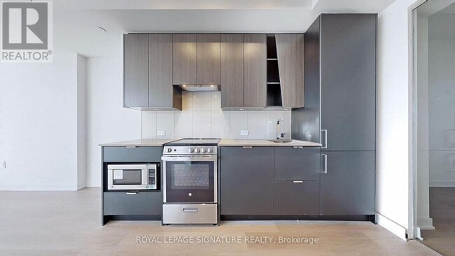 Building Photo - 3883-3883 Quartz Rd