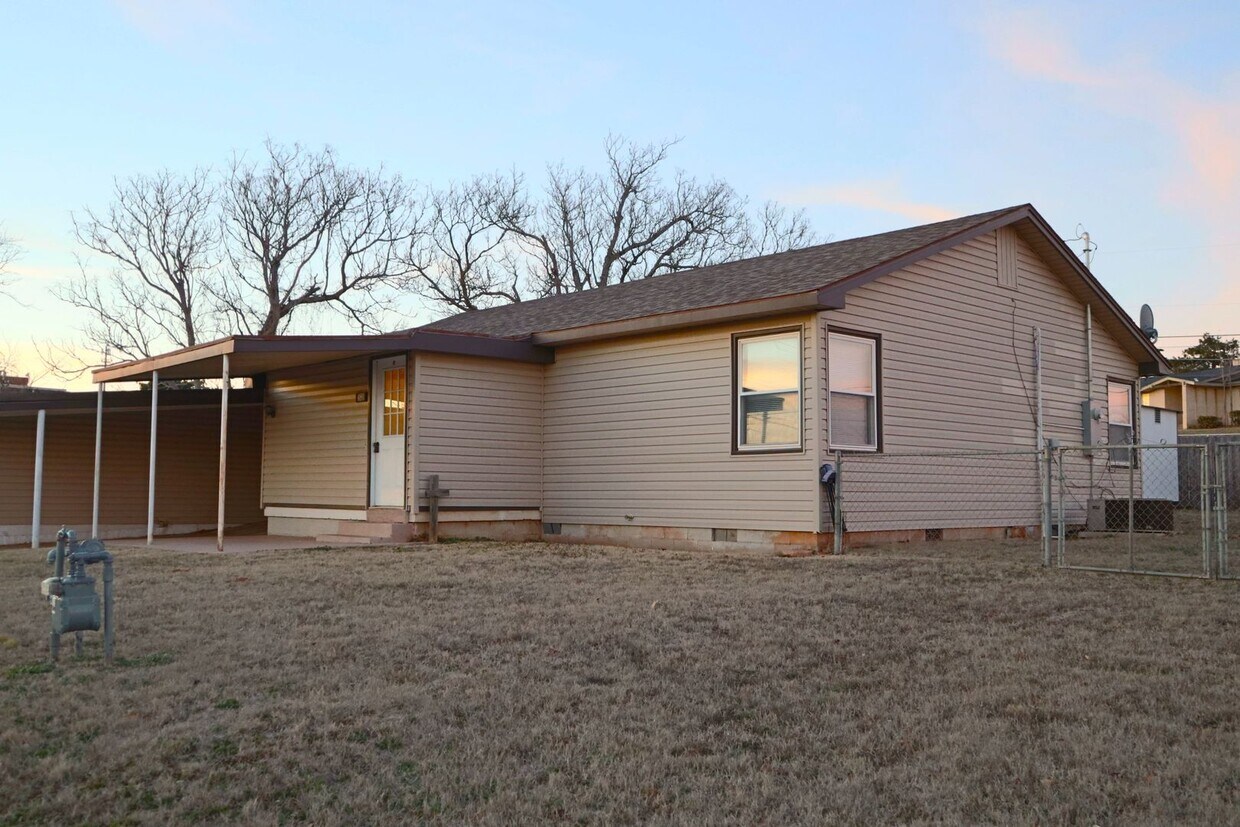 Foto principal - Cute and Clean 2 bedroom near SWOSU