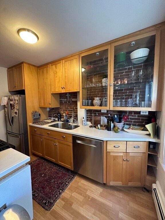 Primary Photo - 48 Temple St