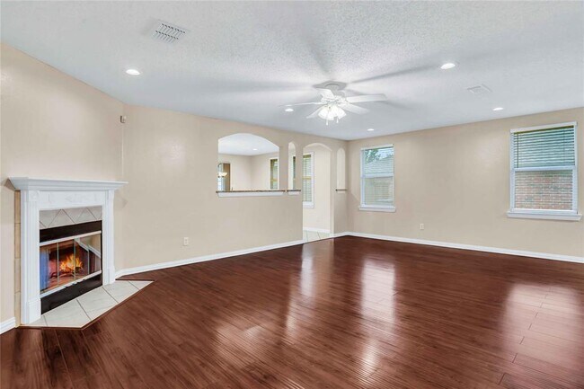 Foto del edificio - 1007 Lowndes Ln