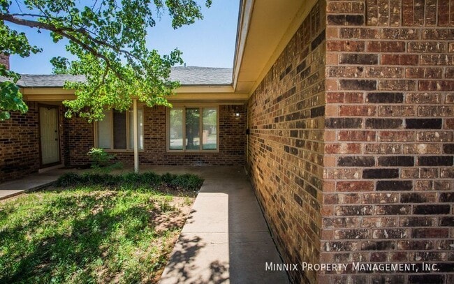 Foto del edificio - 5807 2nd St