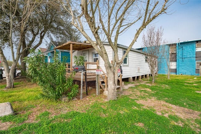 Building Photo - 1210 56th St