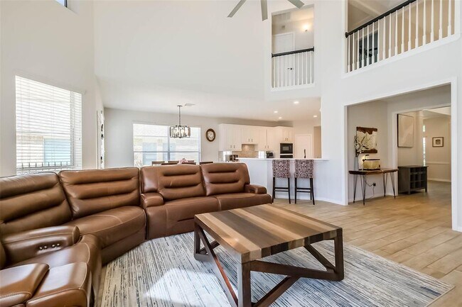 Foto del edificio - 7015 Timber Edge Ln