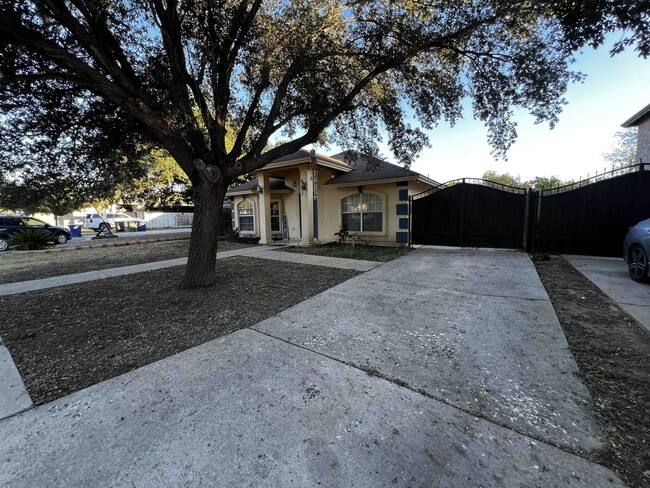 Building Photo - 307 Hancock Ct