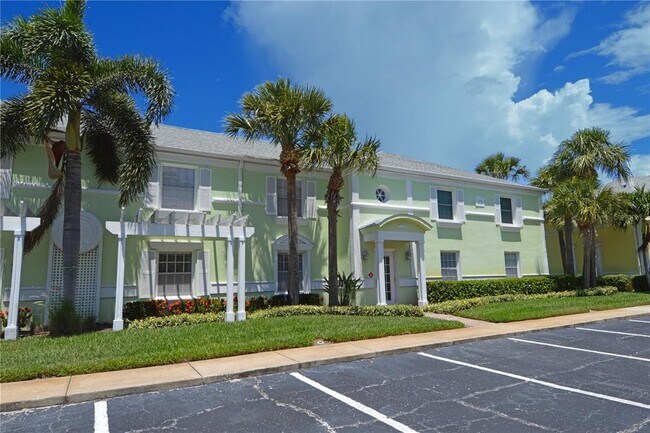 Building Photo - 5245 Coquina Key Dr SE